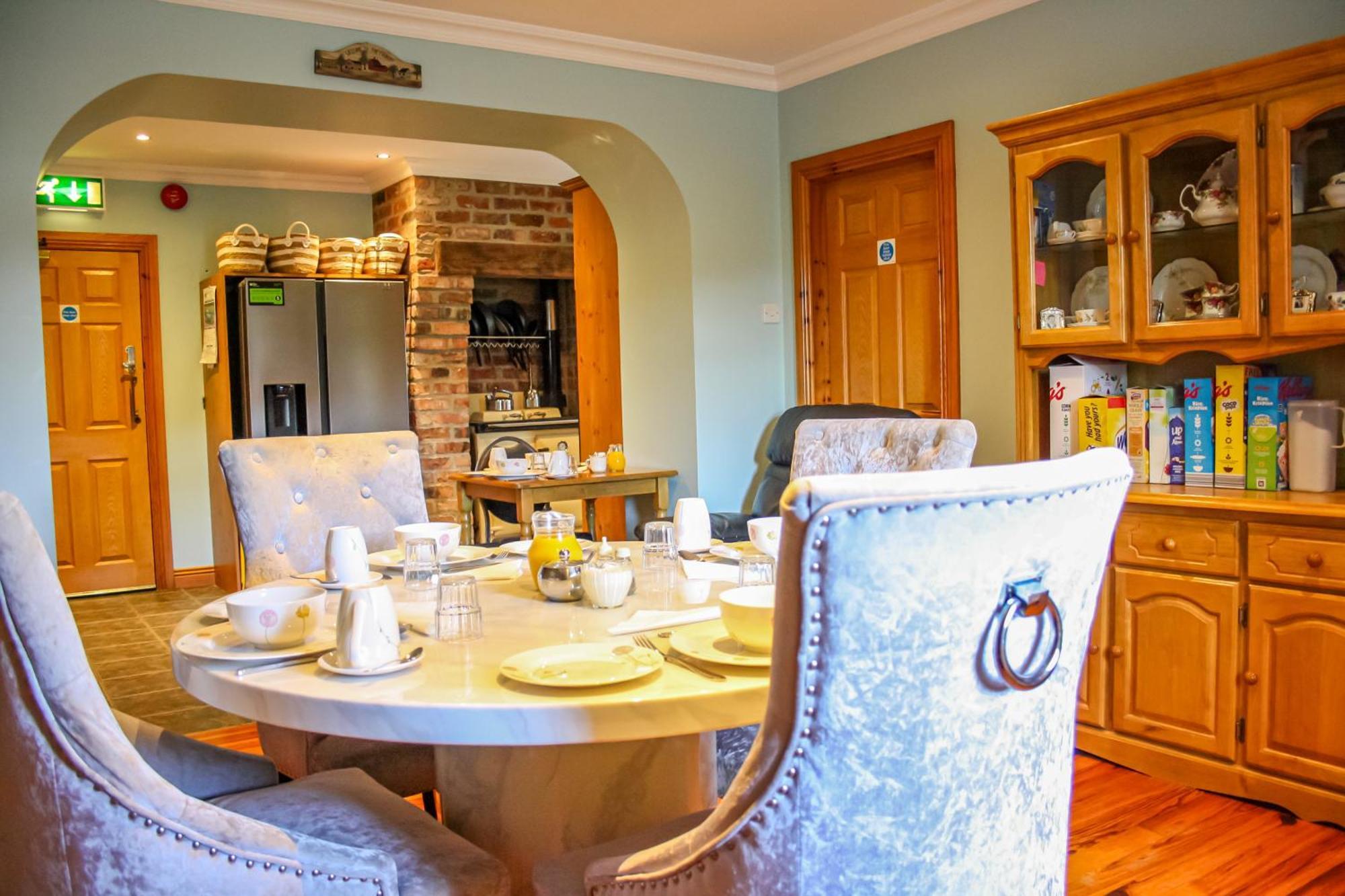 The Coach Inn Strabane Buitenkant foto